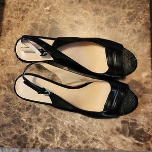 Nine West black open toe low heal pumps Size 10M